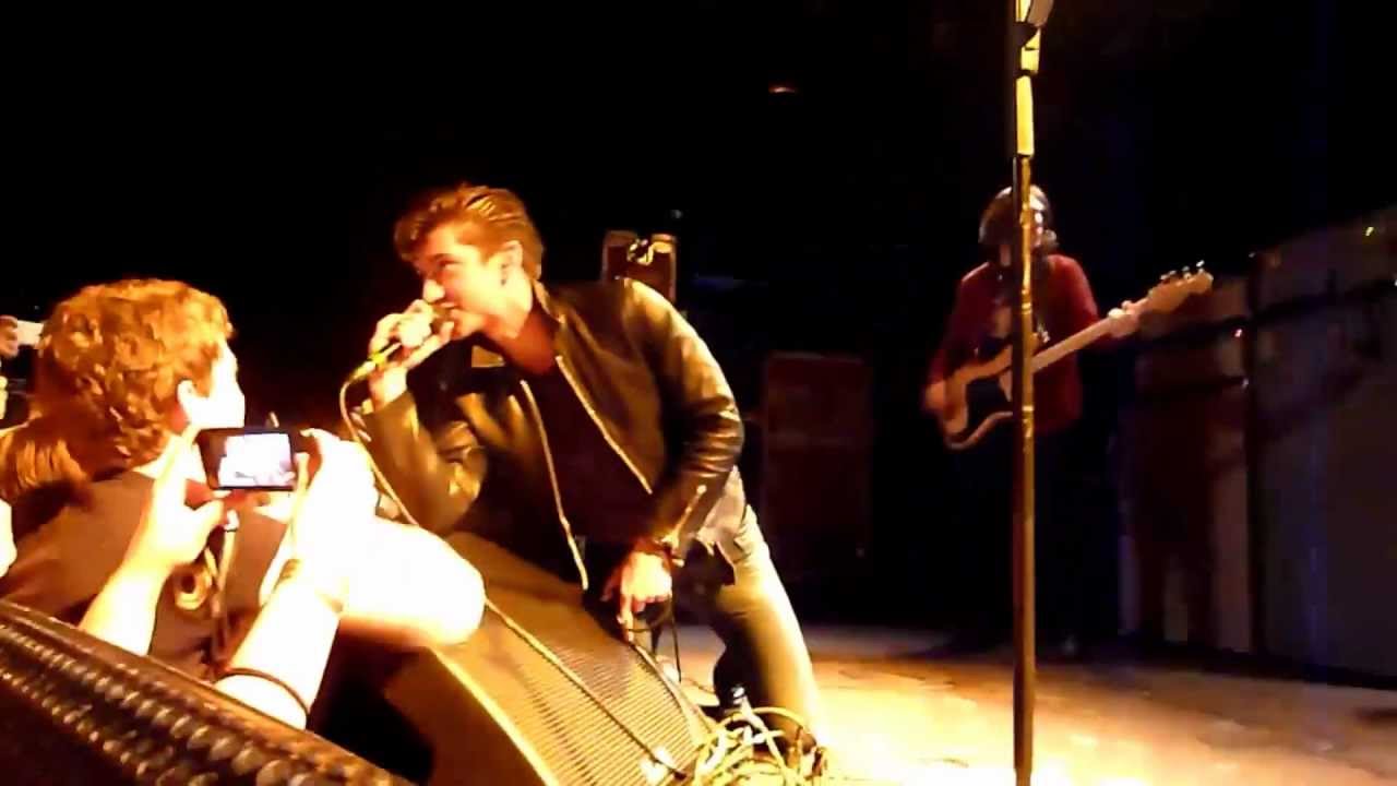 Arctic Monkeys Pretty Visitors Live Music Hall Williamsburg 19.10.11