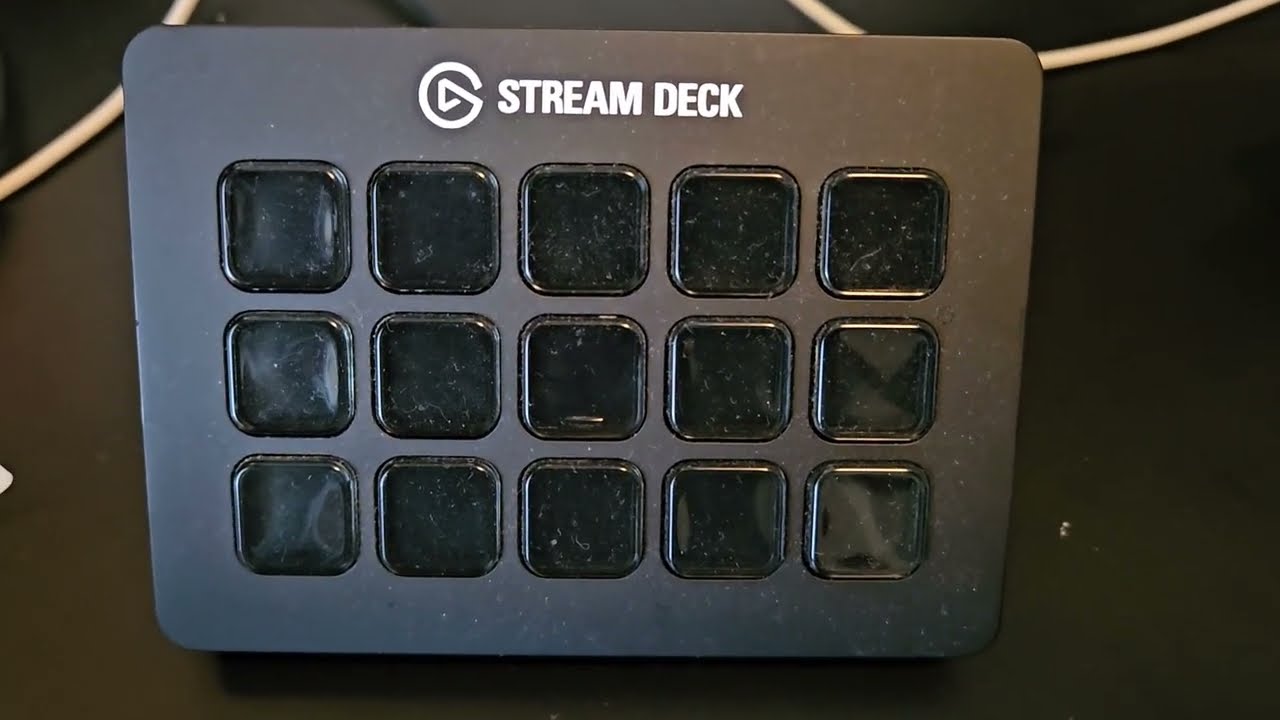 REVIEW: Elgato Stream Deck MK.2 &ndash; Studio Controller, 15 macro keys, trigger actions in apps