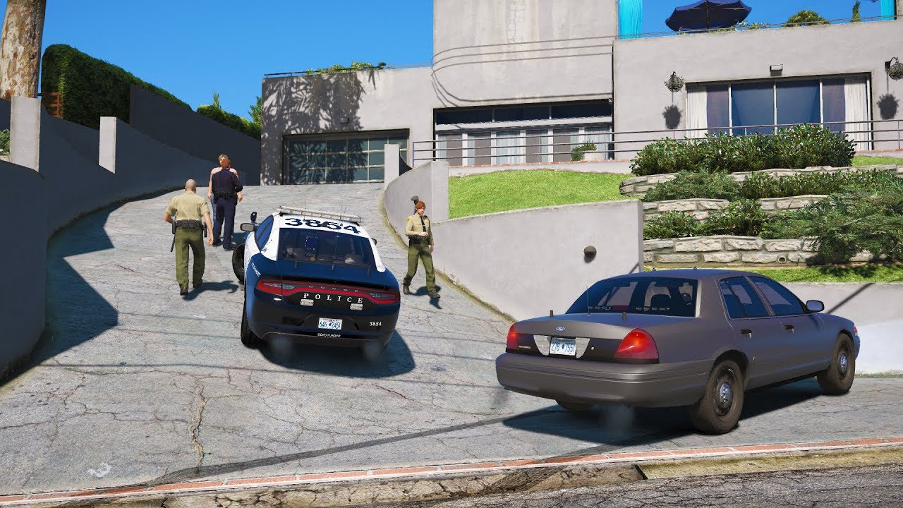 LSPDFR - Day 694 - Woman calls 911 for active burglary