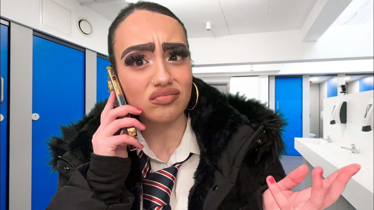 ASMR| Skipping class with the chav 🏫 Role-play 