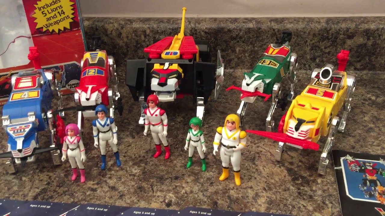 Voltron panosh place 1984 gift set y figuras en español