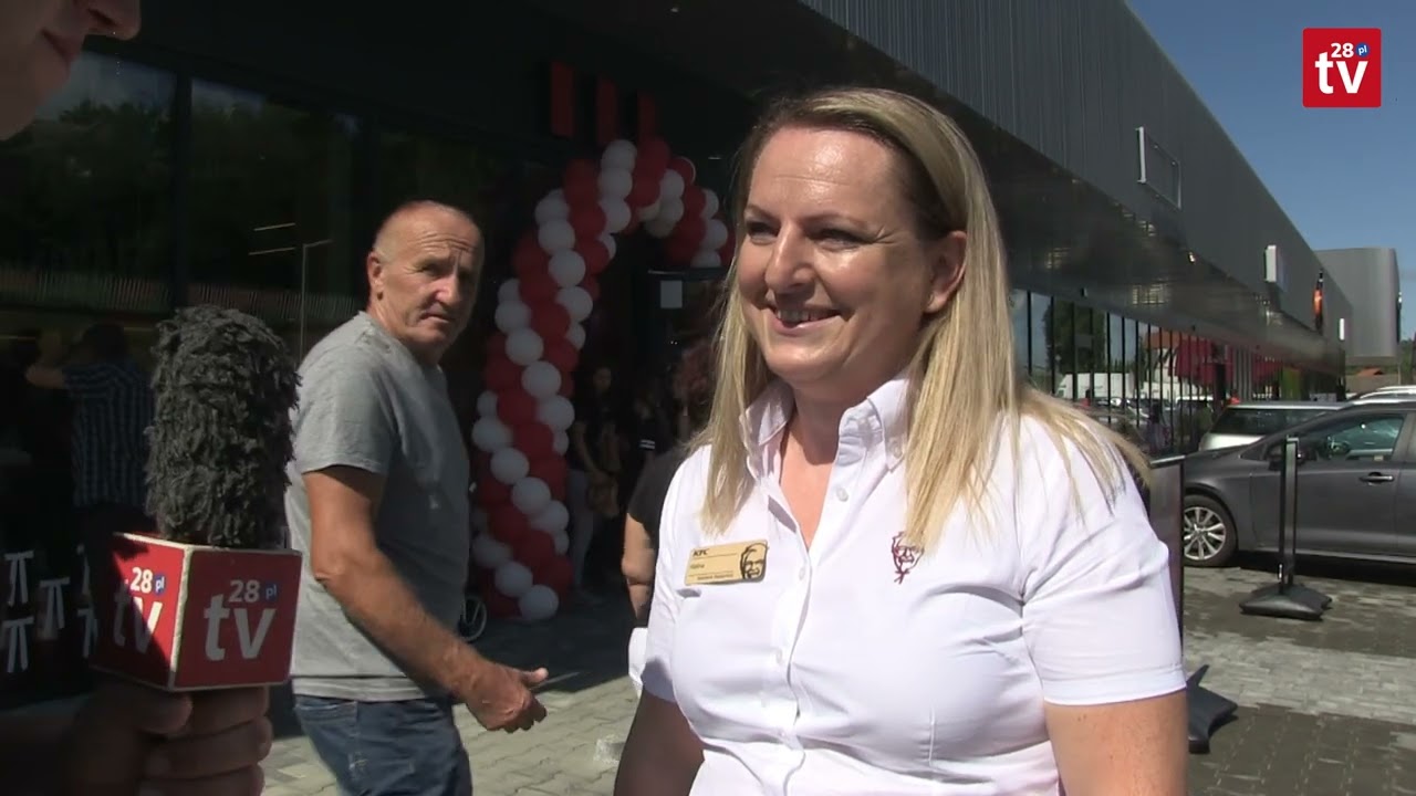 Otwarto KFC w Limanowej. Długa kolejka chętnych, aby skorzystać z promocyjnych cen