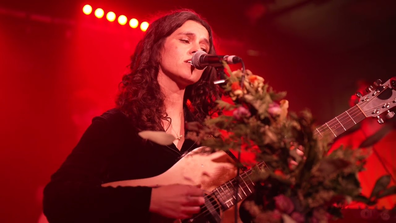 Hattie Whitehead - The Last To Come Along (Live at The Grace)