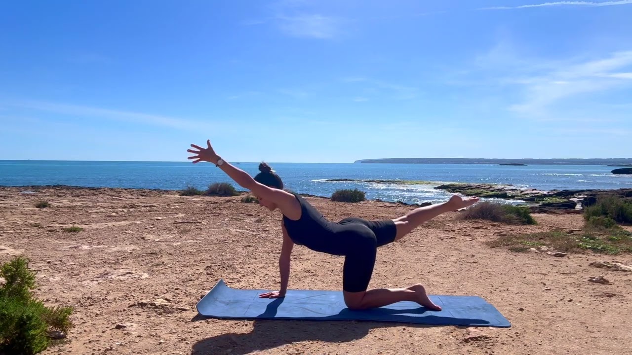 30 Perces Intenzív Jóga és Pilates Workout Középhaladóknak