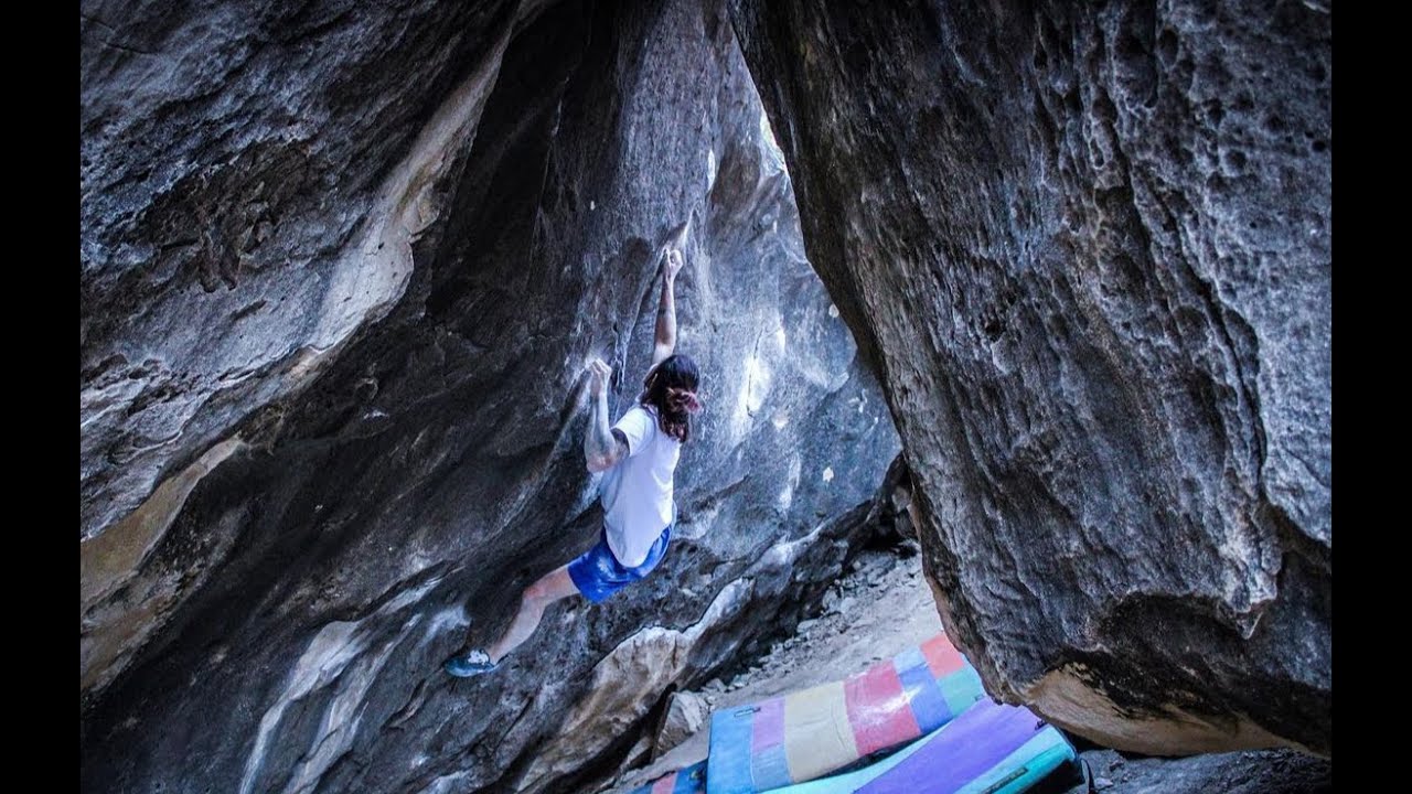 Alex Johnson // Blackout (V13/8B)