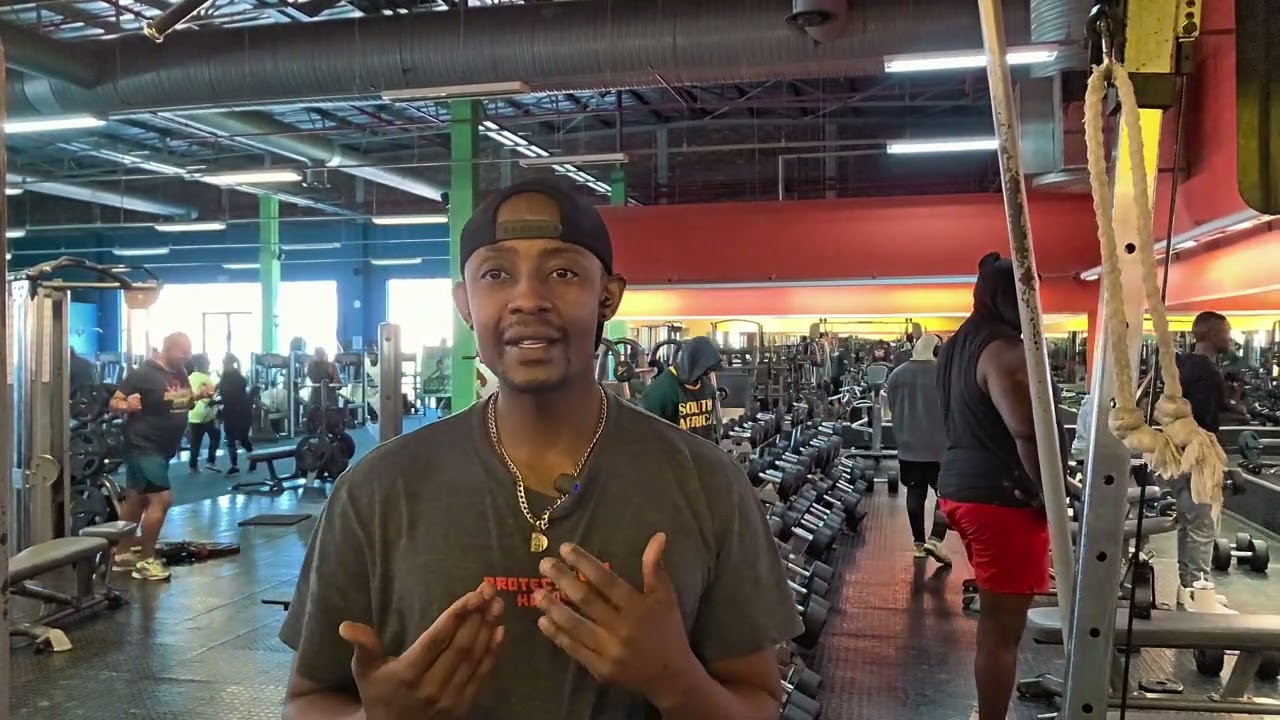 “MY BRUTAL Unilateral Back & Biceps Workout | Pure Lat Destruction + Preacher & Hammer Curls”