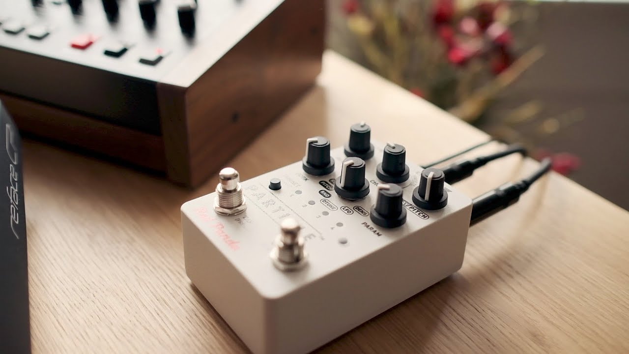 Grains // Piano, synth and the Red Panda Particle 2