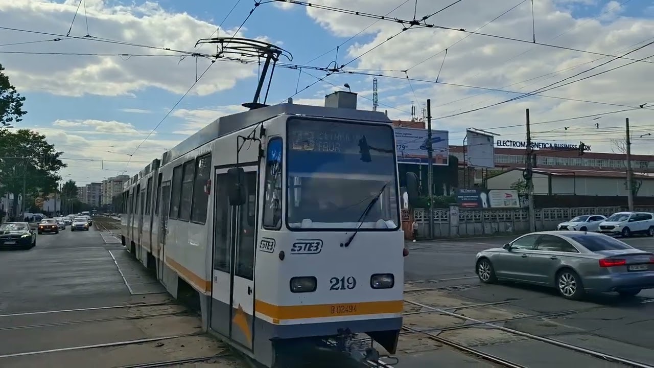 Tramvaiul V3A-93M-FAUR 