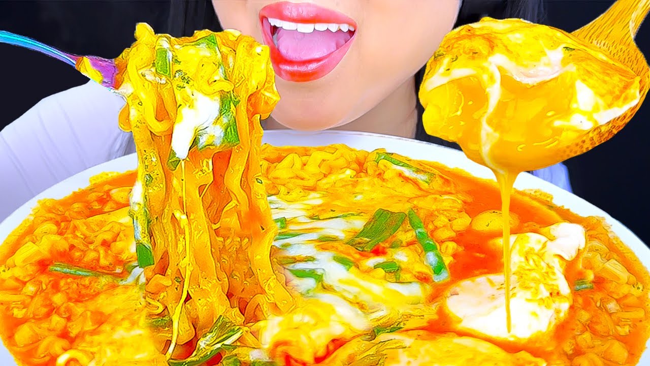 ASMR SPICY NOODLES AND SOFT BOILED EGGS | EATING SOUNDS | MUKBANG | ASMR PHAN