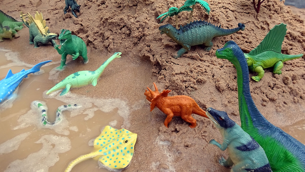 Fun Dinosaurs and Sea Animal Toys in the Sandbox!
