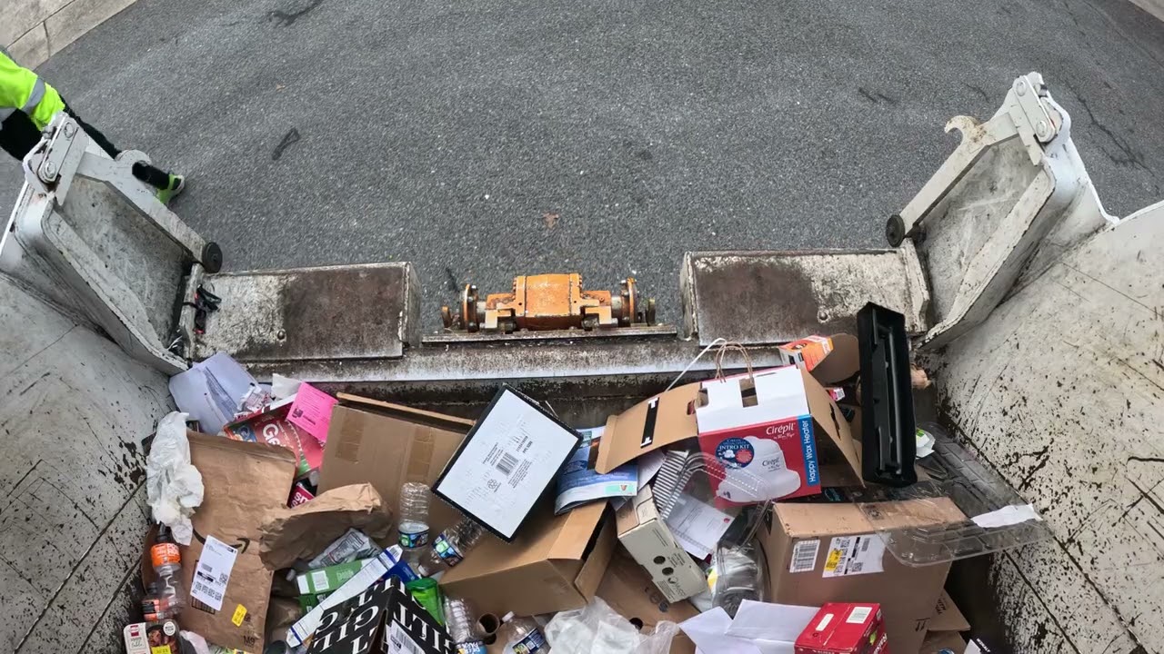 City of Bowie recycle pickup 2/9/2024