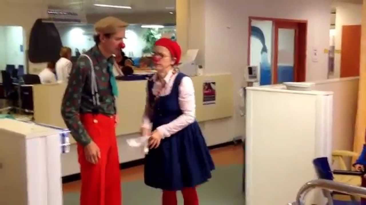 Feestrun voor Casper met de Clini Clowns in het Emma Kinderziekenhuis (AMC) in Amsterdam...