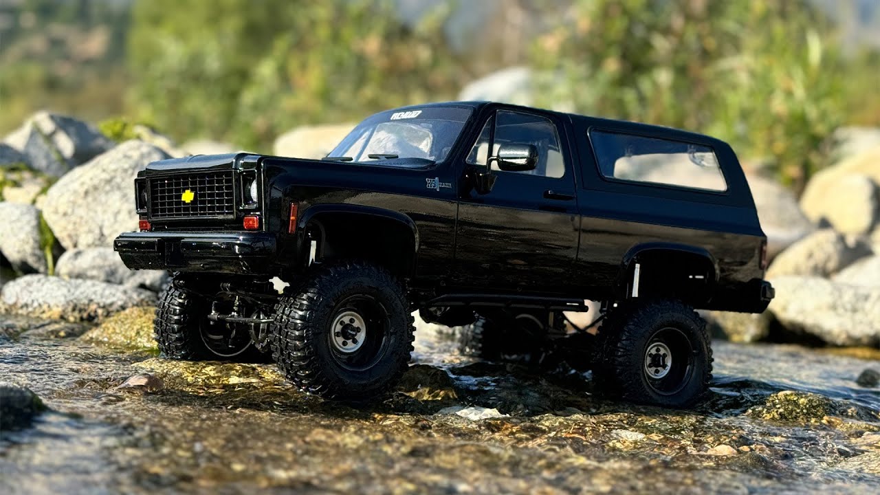 RC4WD Chevy Blazer Midnight Edition | Trail Finder 2