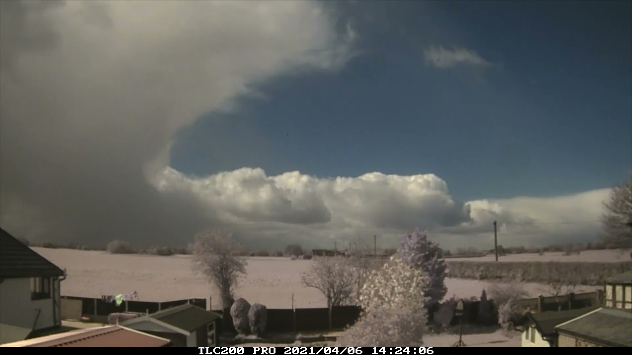 6th April 2021 timelapse, Irlam: Dramatic day's weather