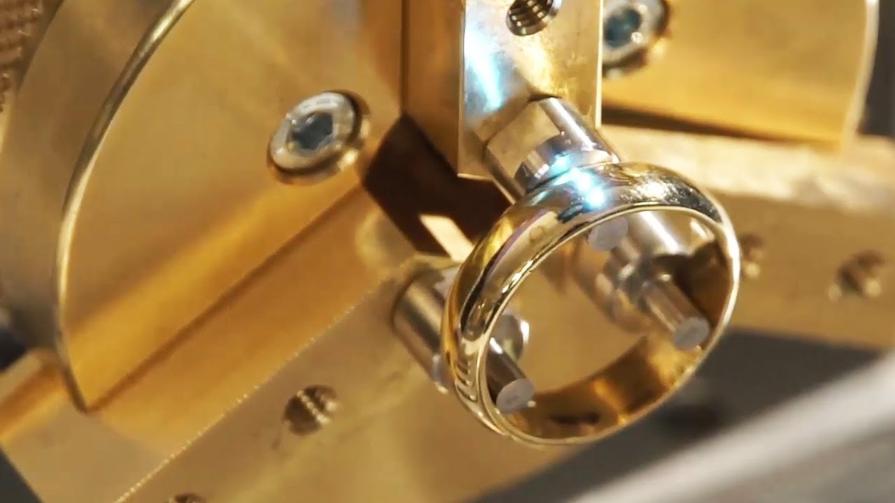 Amazing Engraving of Gold Rings and Other Jewelry