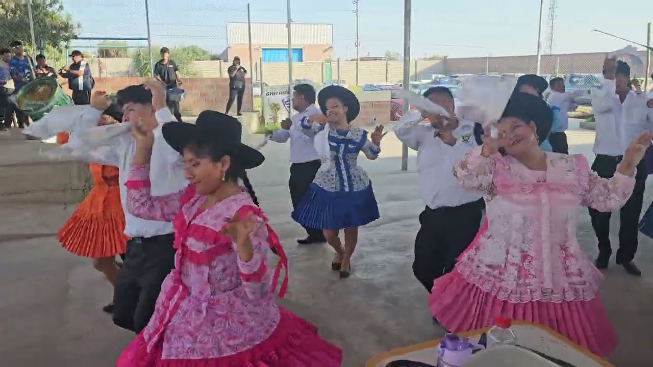 Asociacion folklórica de  Tarkada encanto de mi Pueblo Huanuara