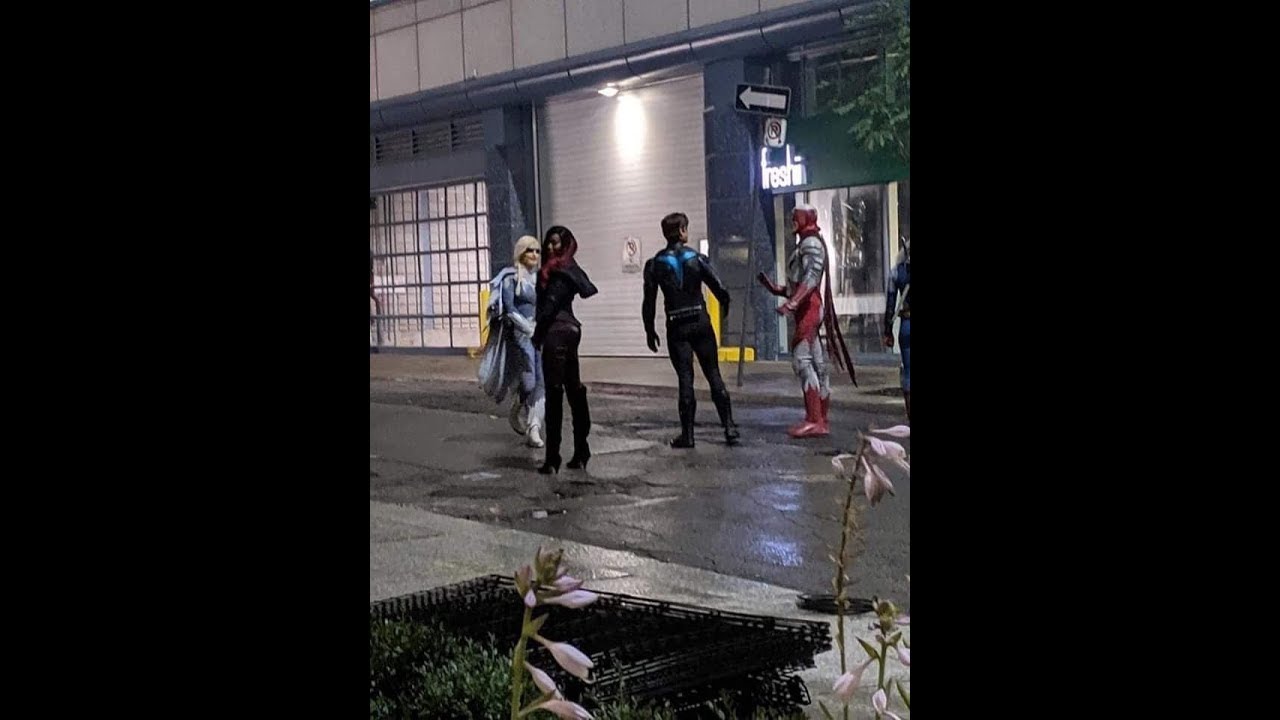 Titans Nightwing costume first look!