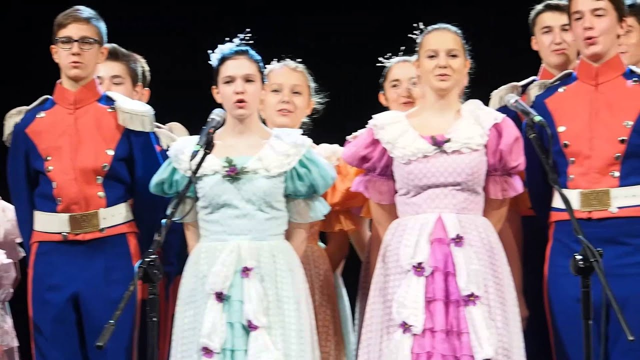 2015.11.20. MAŁY FOLKLOR - DZIECIĘCY ZESPÓŁ PIEŚNI I TAŃCA WROCŁAW
