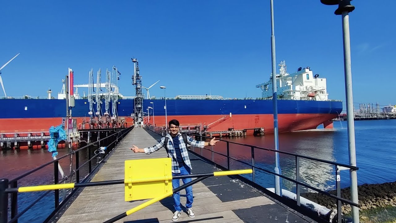Berthing of a VLCC Tanker ||  At 📍Rotterdam