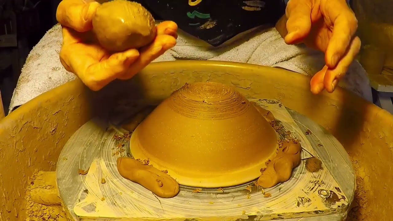 ♥ Add an elegant pedestal foot for spectacular centerpiece bowls. Pottery wheel~Ceramics/Clay/ASMR ♥