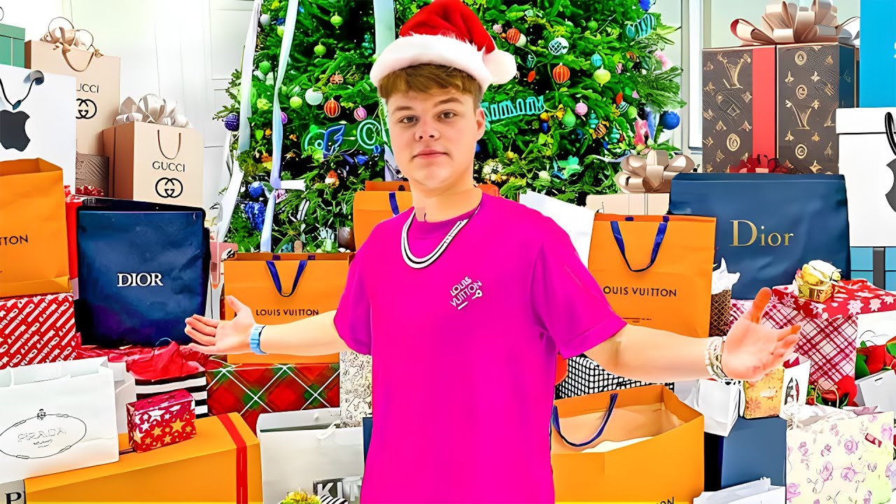 WORLDS CRAZIEST FAMILY CHRISTMAS GIFTS OPENING! ($500,000)