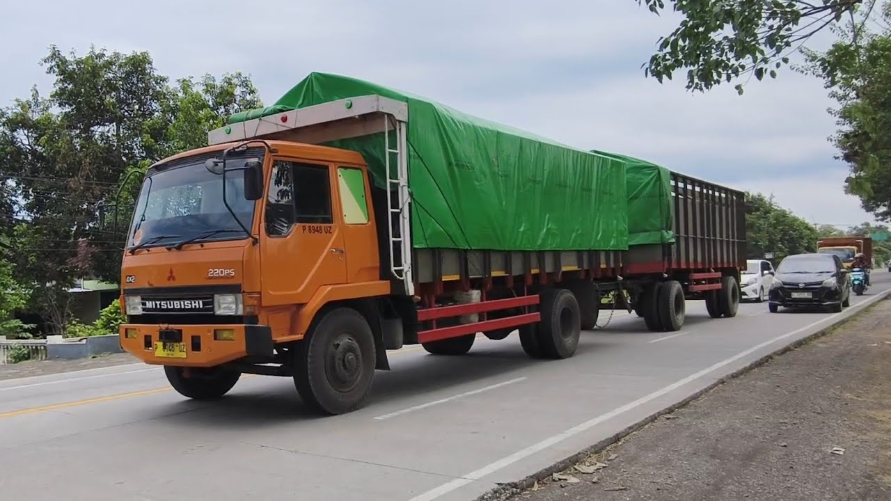 Truk Kontainer UD Quester, Truk Gandeng Panjang Fuso, Truk Tangki Trailer Panjang Hino PT JPT