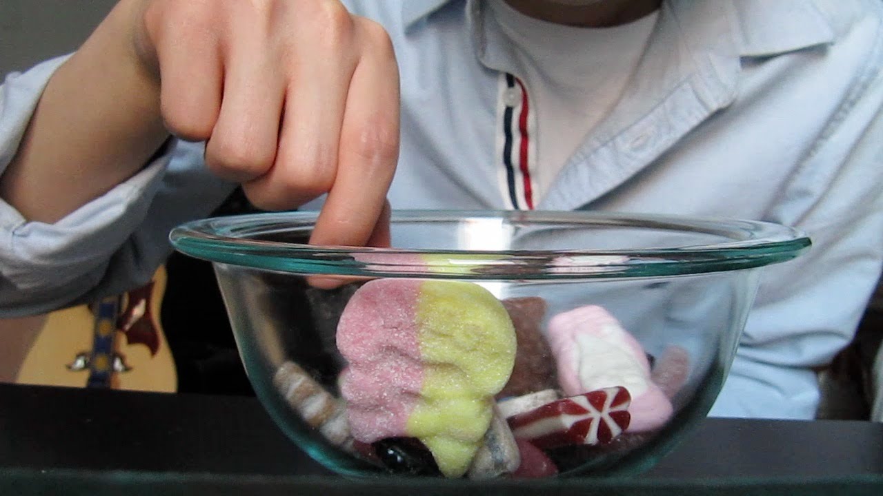 ASMR Eating/Whisper: Swedish Candy