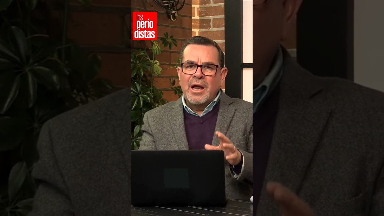 Javier Milei hundidoSalen m&aacute;s pruebas de su participaci&oacute;n en el caso $LIBRA...