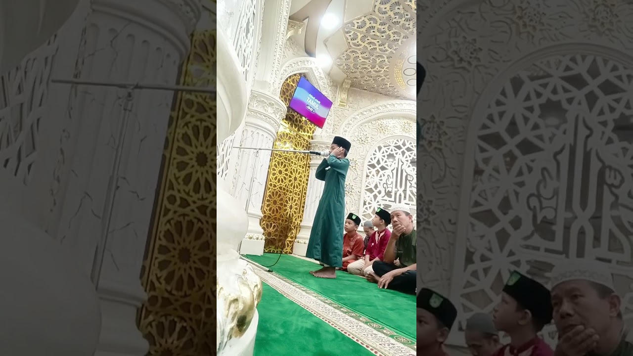 Mengumandangkan Adzan Jum'at pertama kalinya.. @Makkah_official_KN