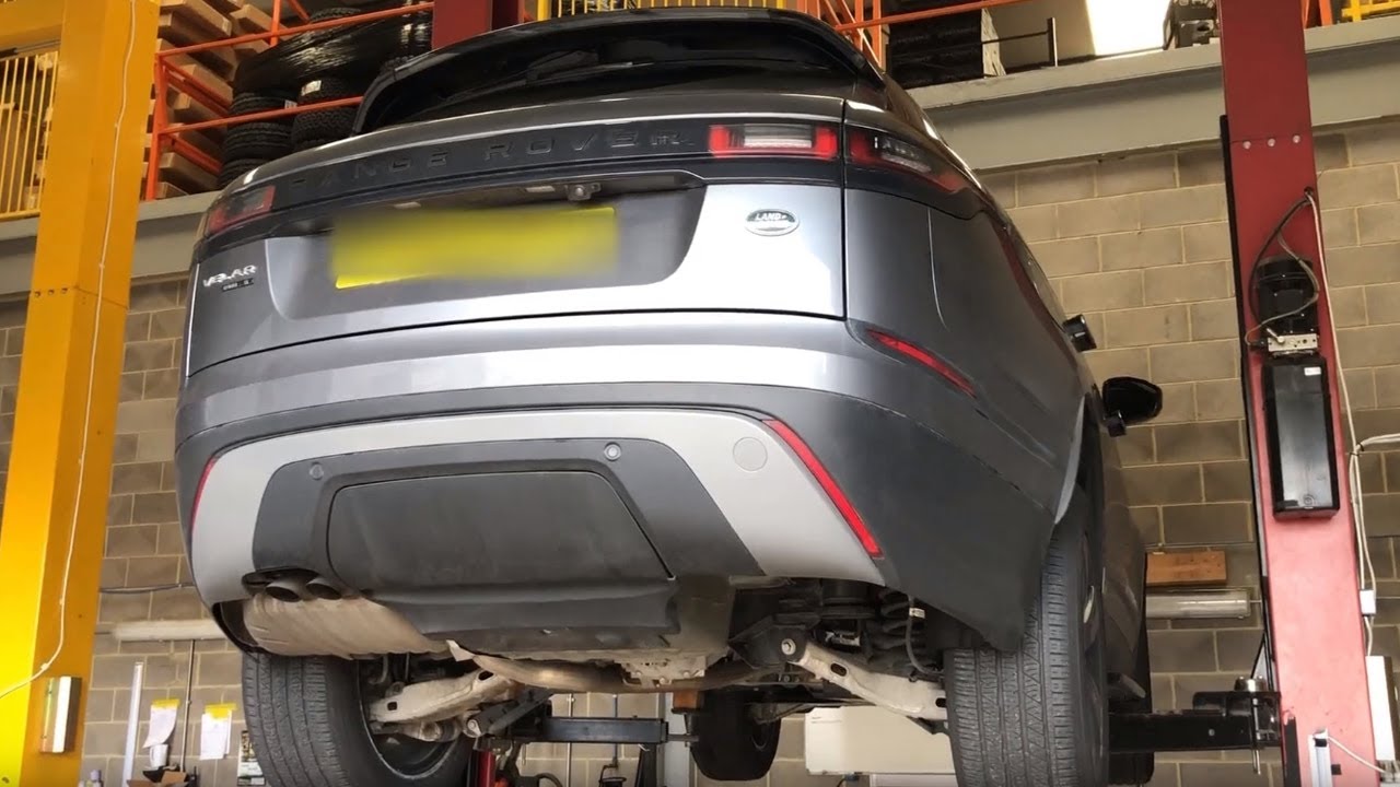 Установка и монтаж подножек Range Rover Velar на 4x4at.com (Великобритания)