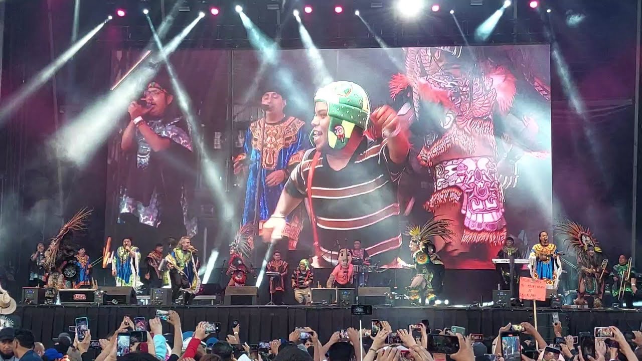 Los ASKIS y MEDIO METRO en el Zócalo - GRAN CUMBION cdmx
