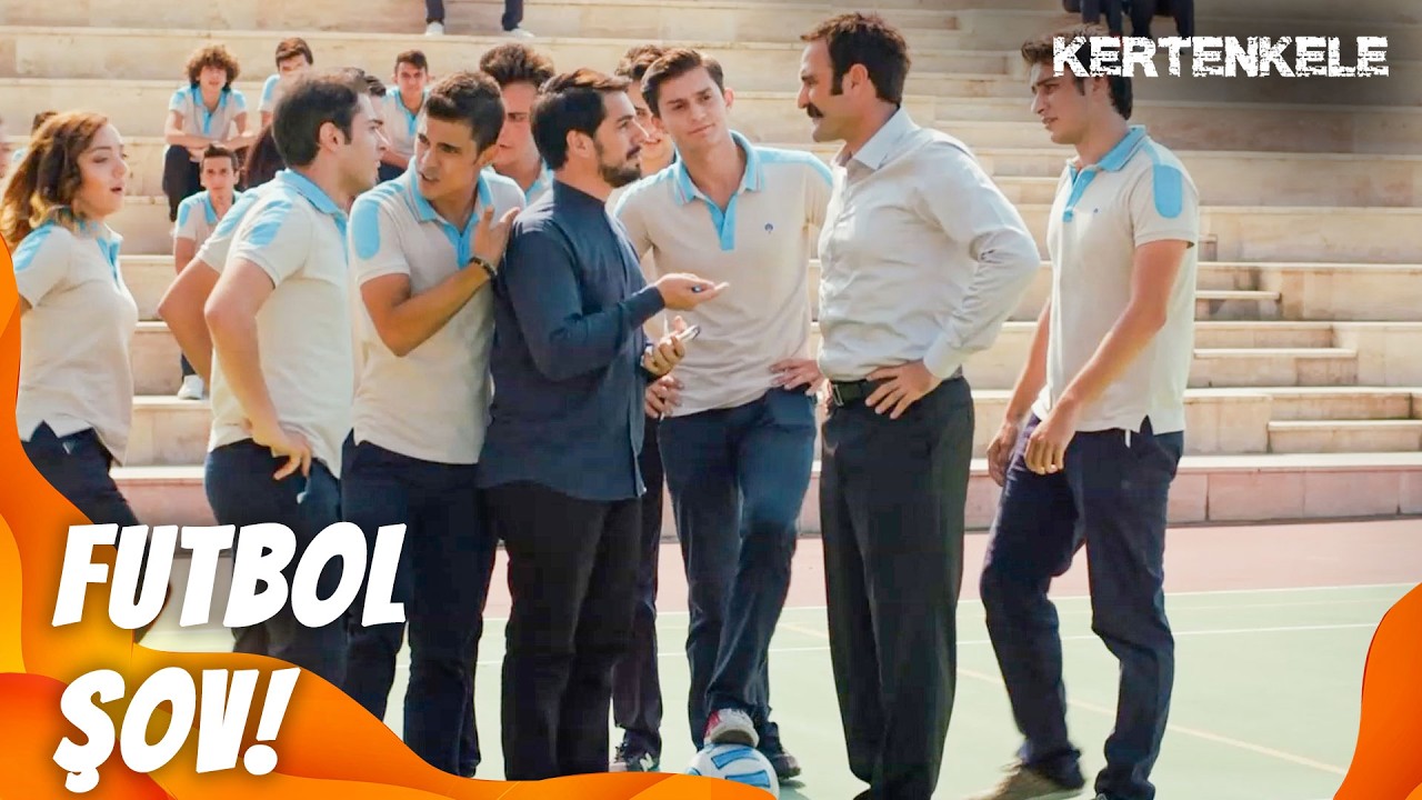 Ziya futbol sahsında şov yaptı - Kertenkele 38. Bölüm