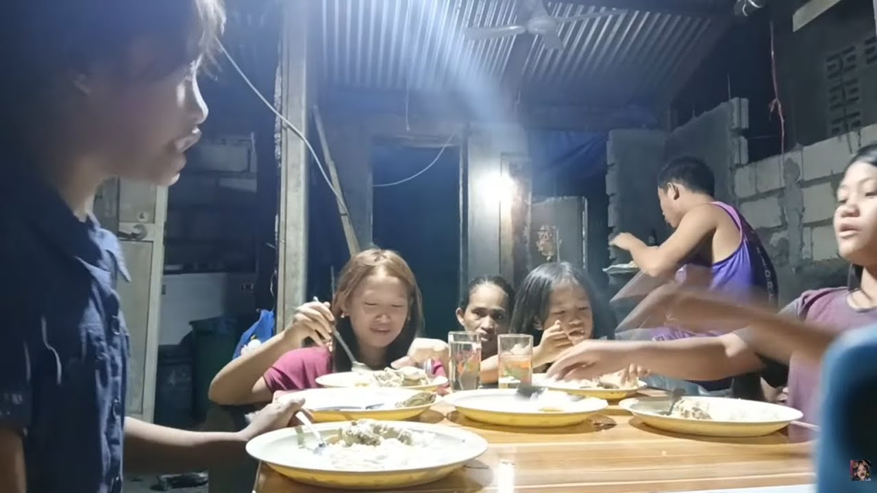 오늘 저녁 먹방은 크리스틸이 좋아하는 tinolang manok (블루님후원), 계란/용돈(노아님후원)