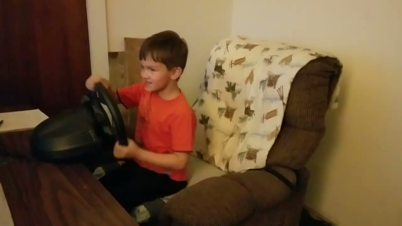One of THE CUTEST videos ever! Racing peolpe on Gran Turismo Sport 