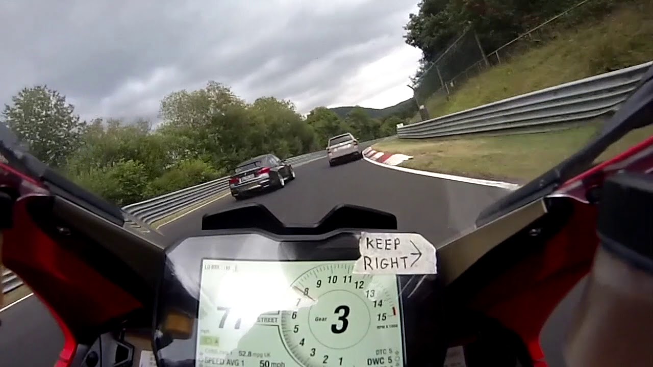 fast biker vs ring taxi. nurburgring nordschleife