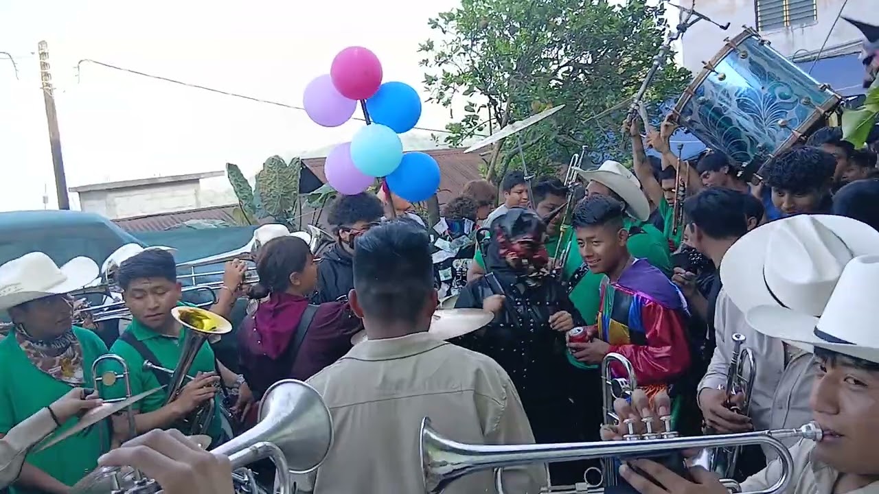 Banda de Viento el Padrino en San Loko