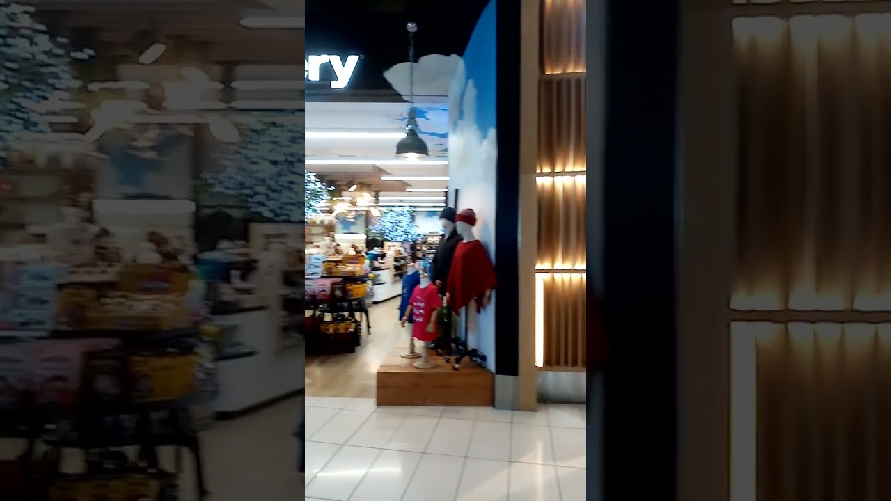 New Zealand - Auckland Airport Waiting Area #auckland #airport