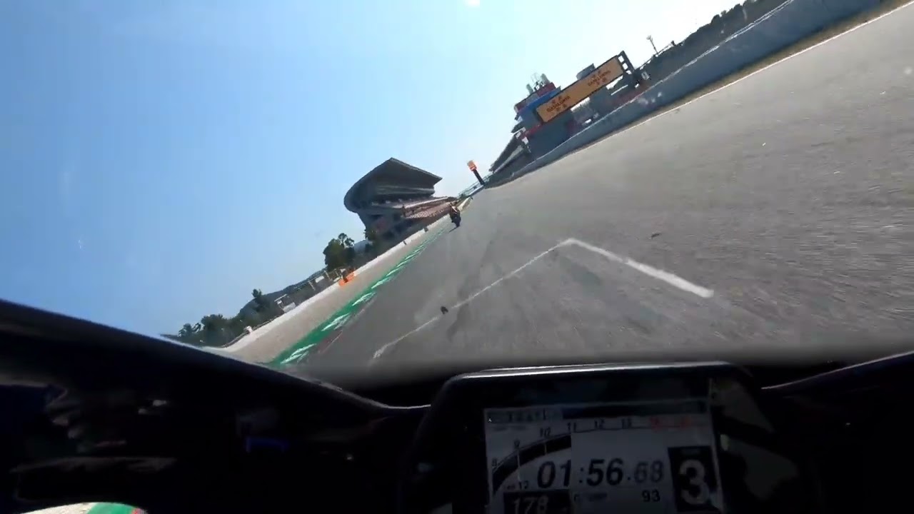 J2 S6 Circuit Catalunya-Barcelona Yamaha R1 2'00