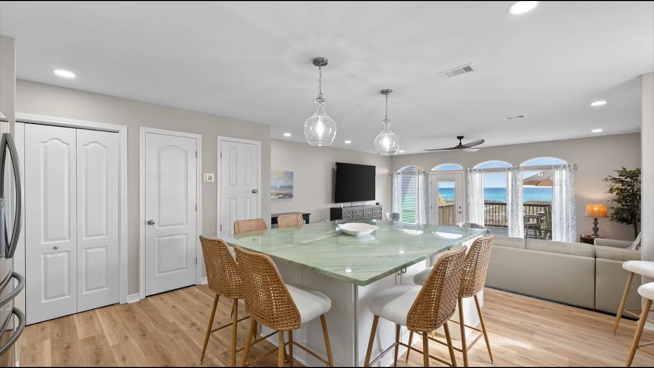 Обзор квартиры с видом на залив | 7937 Gulf Blvd | Недвижимость в Наварр-Бич, Флорида