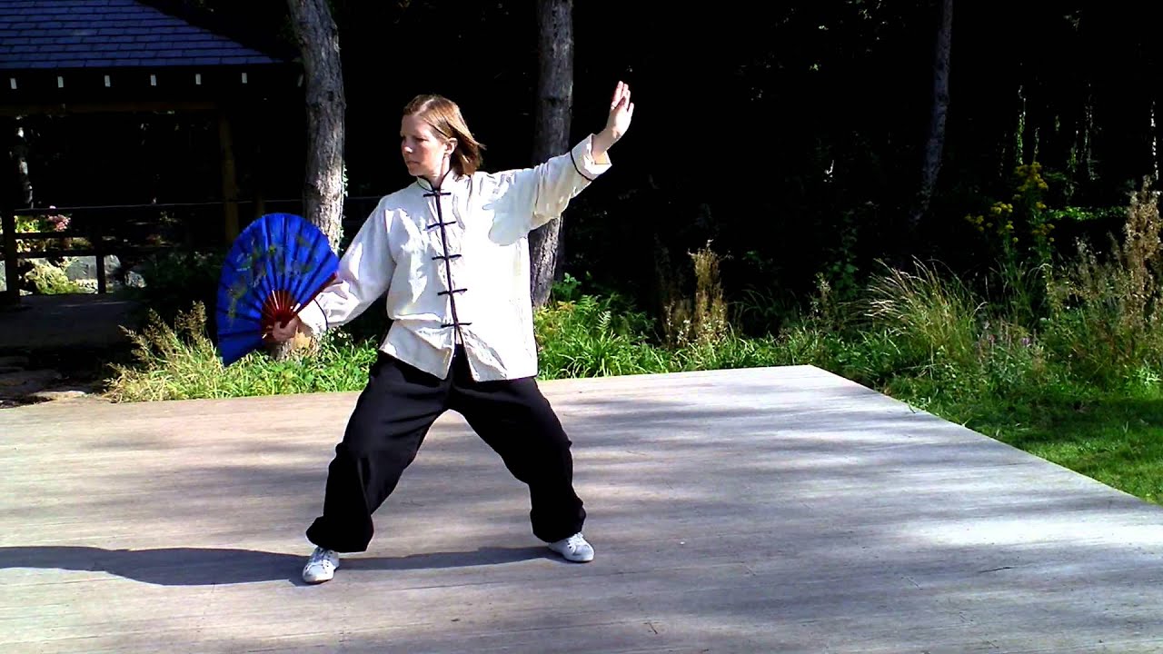 Taiji Kungfu Fan routine 1