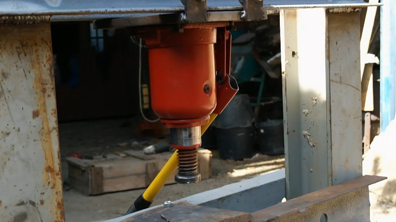 Make Hydraulic Jack to Work Upside Down. Modify a Hydraulic Jack to Work Upside Down.