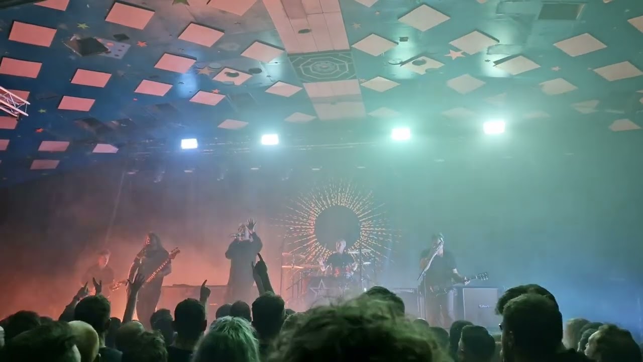 Hundred Reasons - 'The Perfect Gift' (Live)