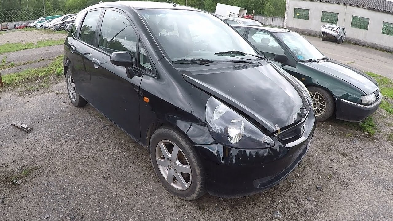 СМОТРИМ ХОНДУ ДЖАЗ 2002 за 3500$. ТАК СЕБЕ ЭКЗЕМПЛЯР... HONDA JAZZ 2002