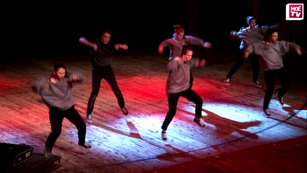 Red Rabbits (г. Екатеринбург) |FINAL Street Show VARSITY ТАНЦЫ УЛИЦ 2013