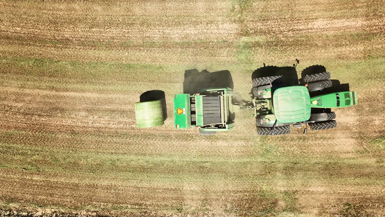 Catching Up - Round Baling