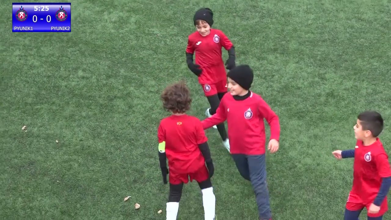 PYUNIK1 18  VS  PYUNIK2 18