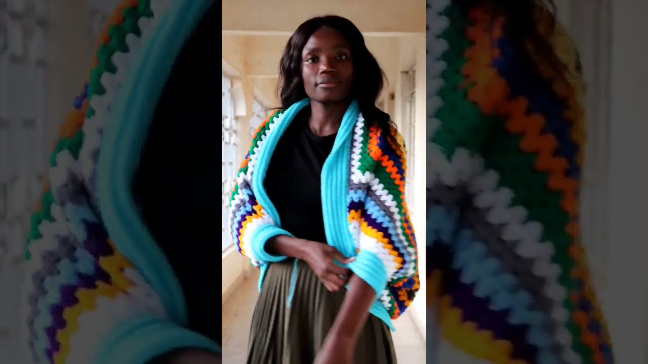 crochet granny square cocoon cardigan | crochet shrug pattern.