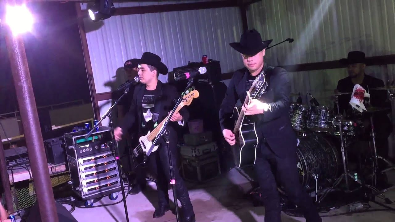 Los Cuates De Sinaloa en JaripeoLosCompadres  San Antonio Tx