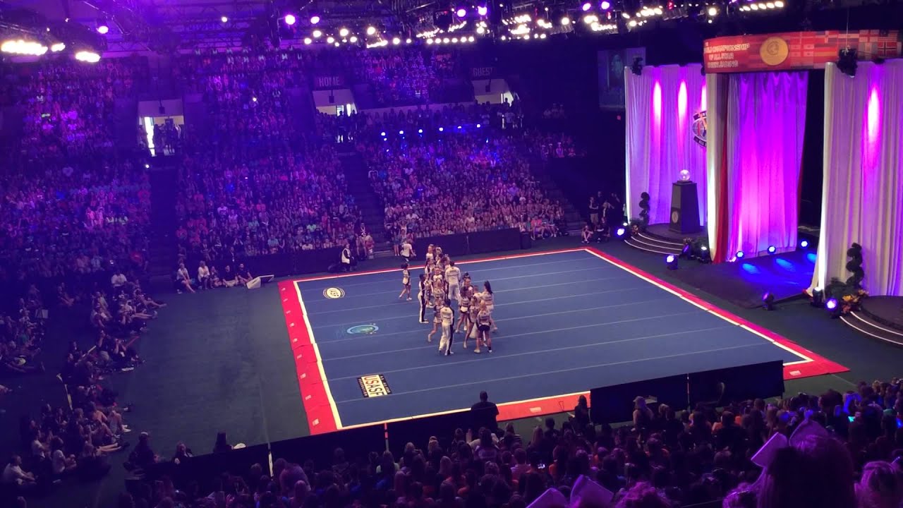 Brandon Senior Black Cheerleading Worlds Finals 2015