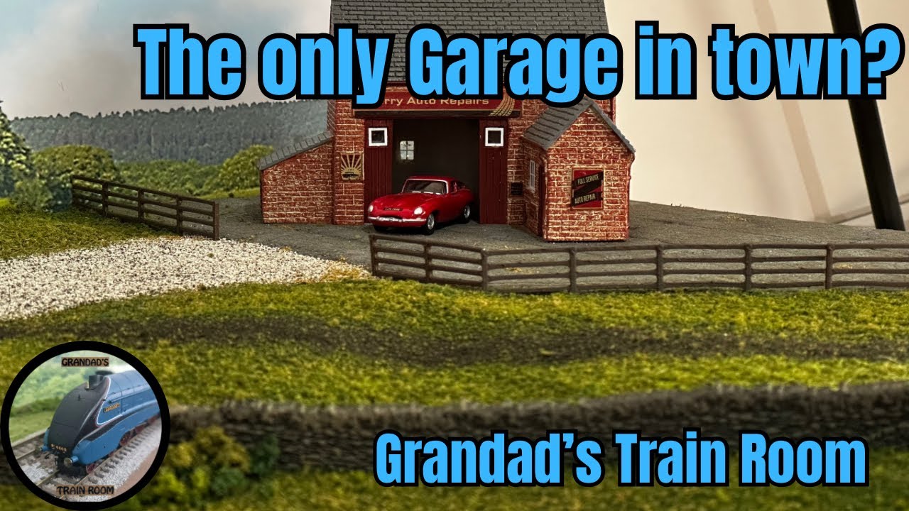 My Big Model Railway Build - #14. Completing the Country Garage scene before the Backscene goes in!